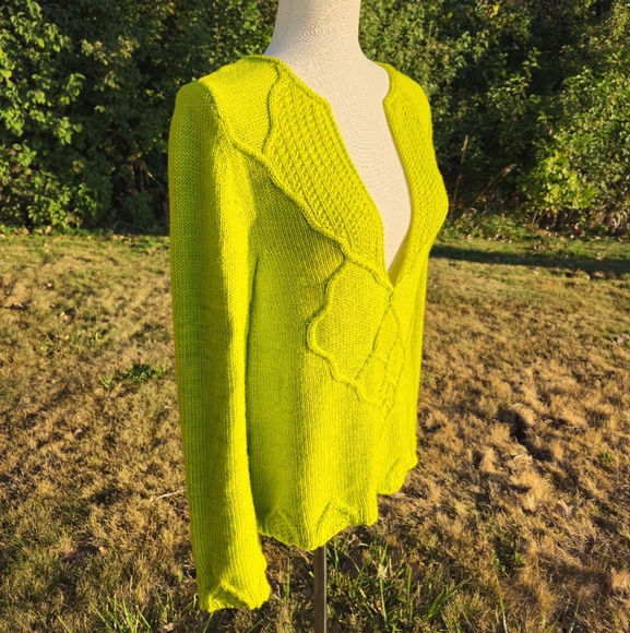 Cashmere Blend Tunic in Pickle Ball Green - Picture 3 of 7